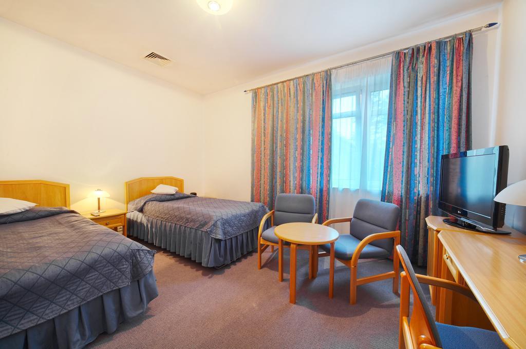 Hotel Perla Bieszczadow Geovita Чарна Экстерьер фото