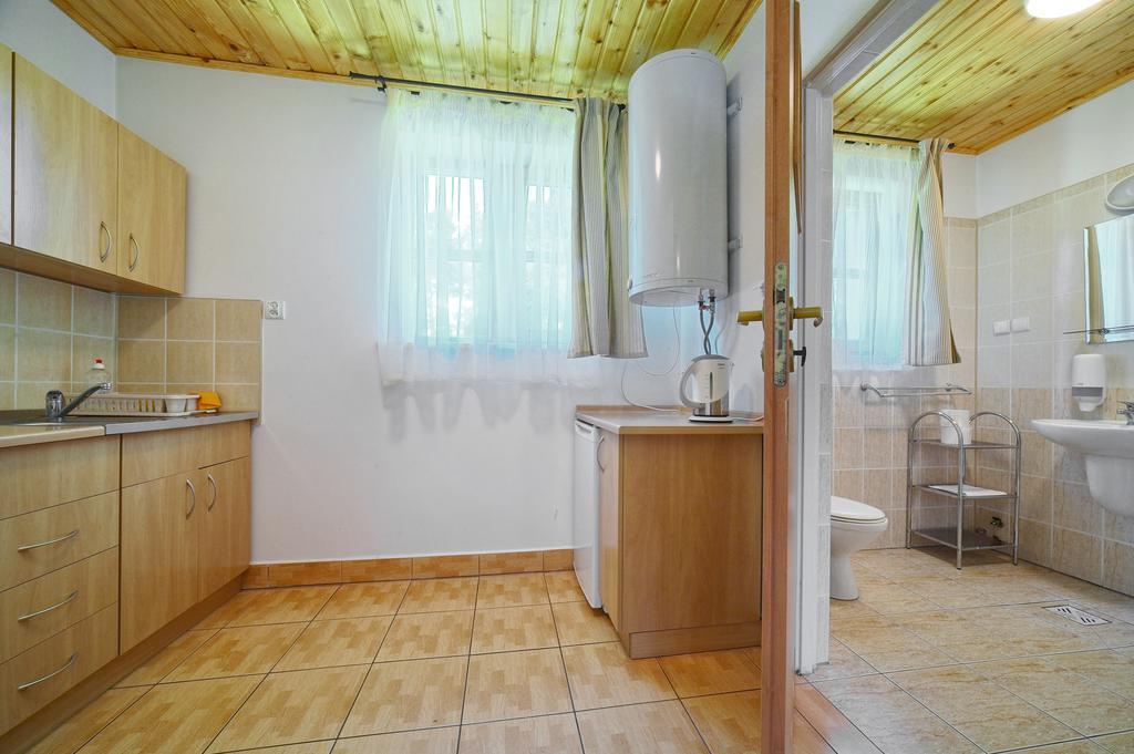 Hotel Perla Bieszczadow Geovita Чарна Номер фото