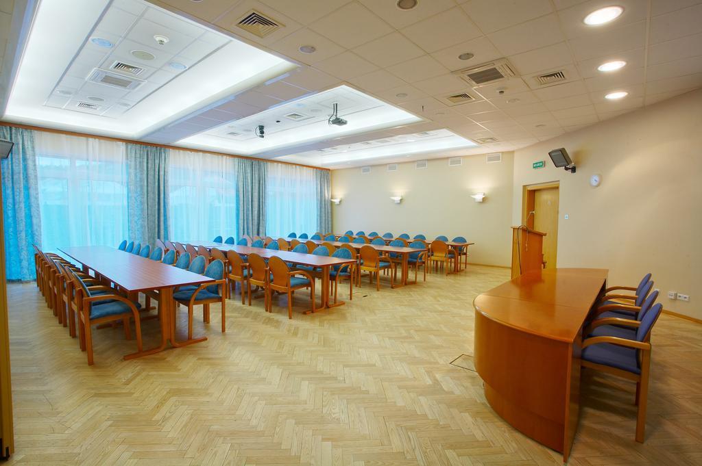 Hotel Perla Bieszczadow Geovita Чарна Экстерьер фото