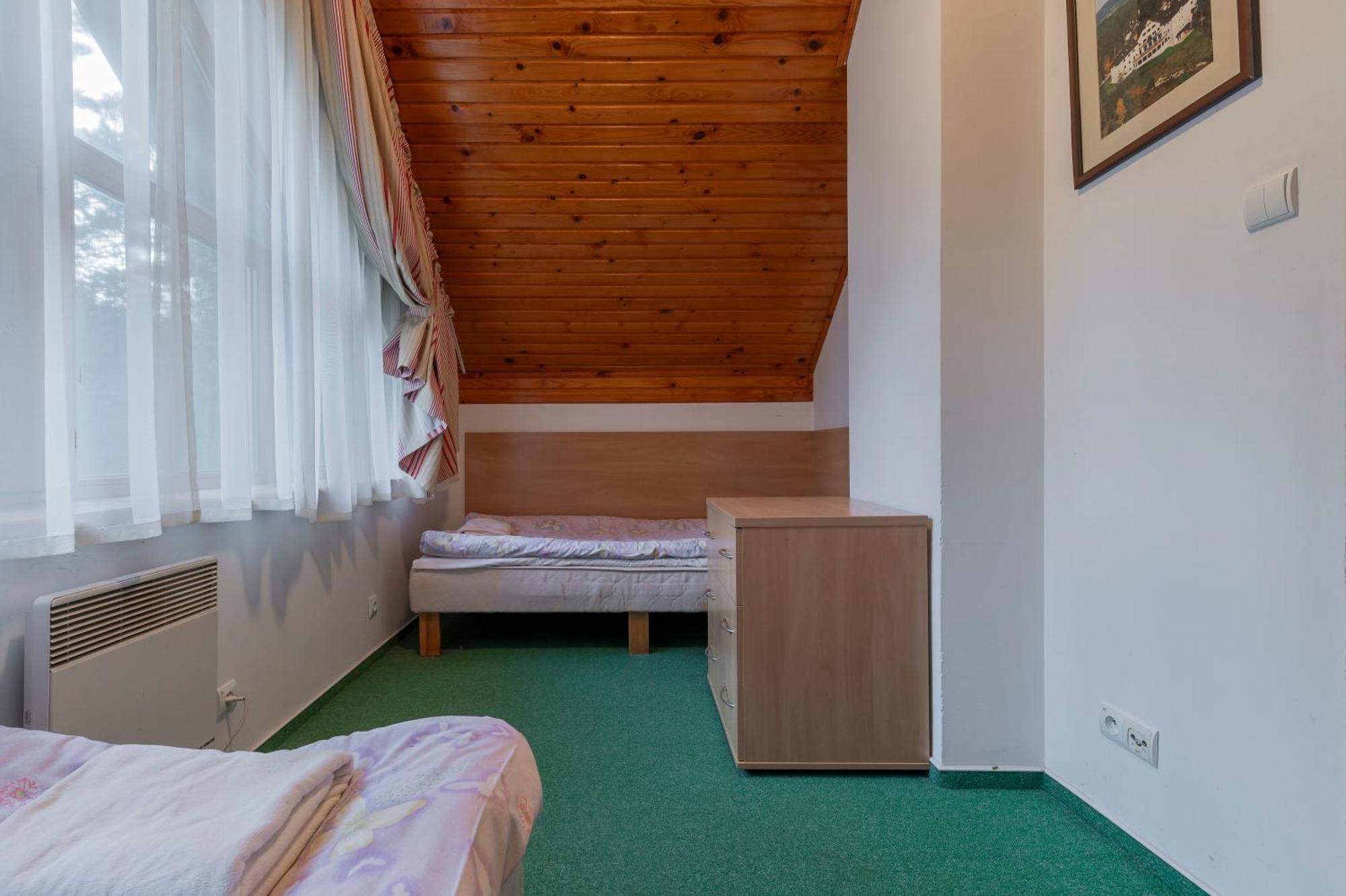 Hotel Perla Bieszczadow Geovita Чарна Экстерьер фото
